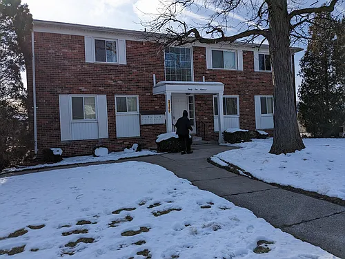 3100 Holiday Dr #5 Photo 1