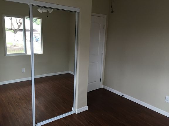 3rd image of 4230 Arlington Ave