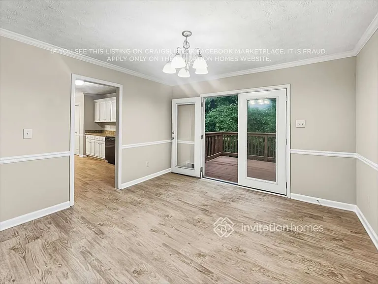 1040 Burning Bush Dr — Photo 11