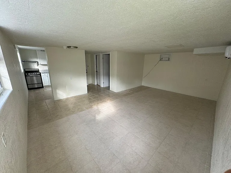 600 Riverview Blvd #6 — Photo 5
