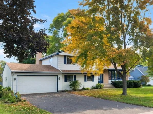 413 Rice Creek Blvd NE, Fridley, MN 55432