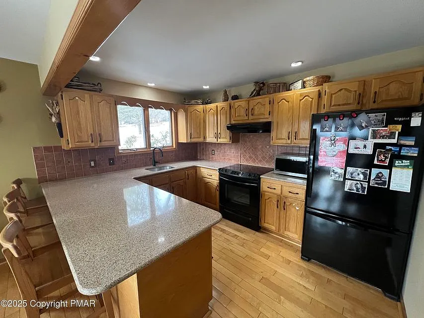 4 bed, 2947 sqft, $3,400 — Photo 4