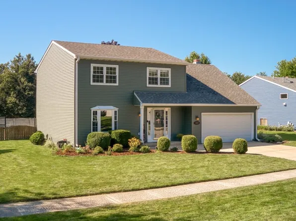2803 Springdale Cir, Naperville, IL 60564