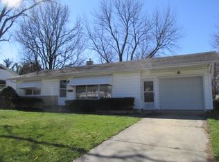 3245 N Christine Dr, Decatur, IL 62526