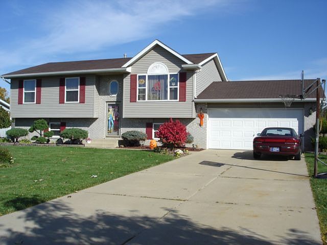 Ample Driveway Parking