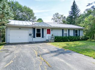 15 Clifton St, Madison, ME 04950