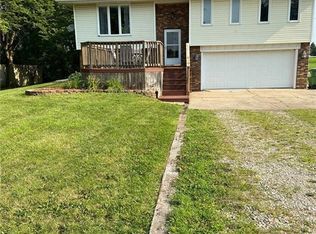 33051 Finestead Dr, Granger, IA 50109