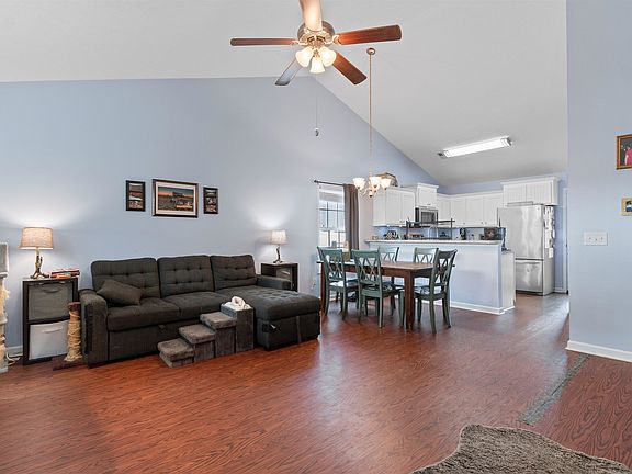 4th image of 347 Beulah Circle