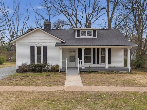 412 E Grundy St, Tullahoma, TN 37388