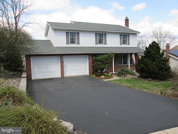 2nd image of 113 Nickel Dr