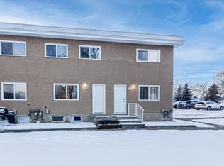 4905 107th St NW #27440CFCE, Edmonton, AB