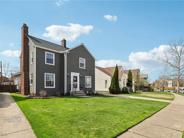 6108 Manchester Rd, Parma, OH 44129