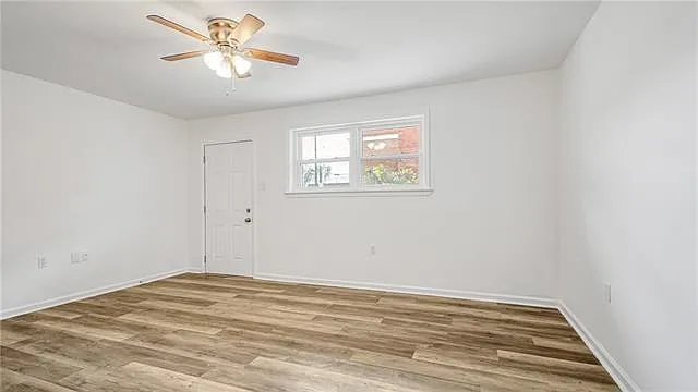 6608 Dauphine St — Photo 2