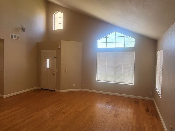 3rd image of 2057 Rosemary Ct