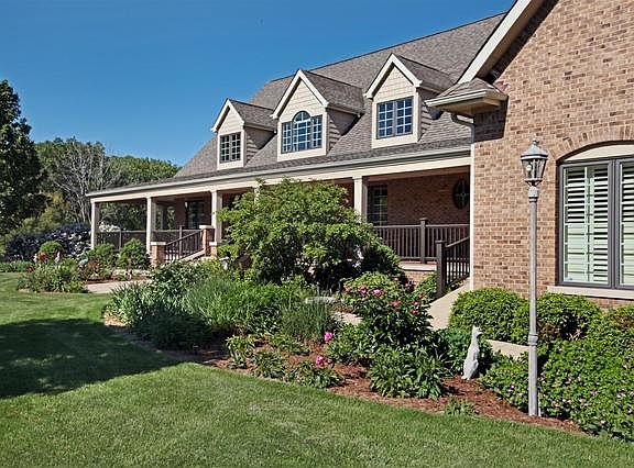 2nd image of 35025 N Oak Knoll Cir