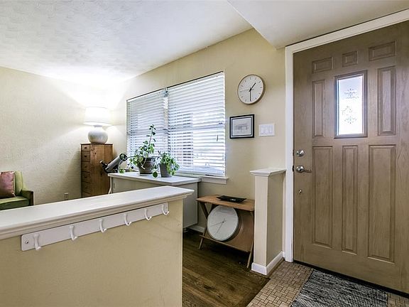5th image of 1304 Bryn Mawr Pl