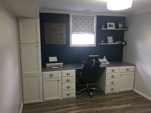 3rd image of 2619 Oxford Dr