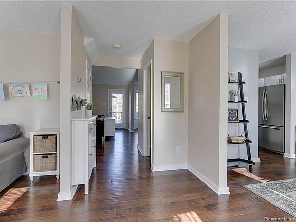 4th image of 3410 Holly Woods Ct