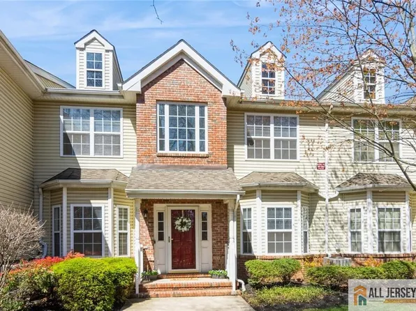 199 Pinelli Dr, Piscataway, NJ 08854