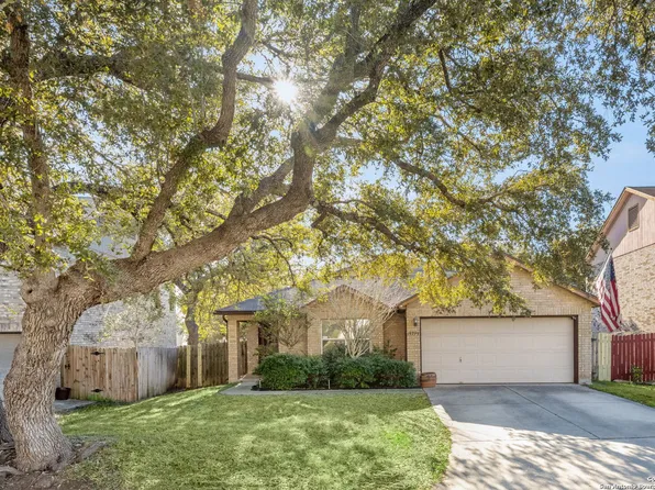 15735 LOMITA SPRINGS DR, San Antonio, TX 78247