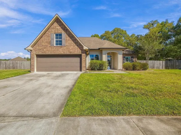 10101 Savannah Jane Ln, Baton Rouge, LA 70817