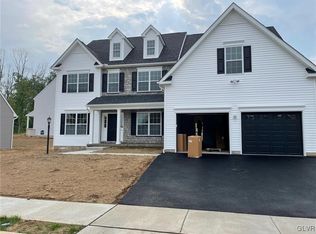 23 Oxford Ridge Ct #15, Coopersburg Borough, PA 18036