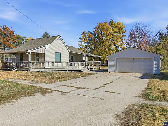 3rd image of 910 N Greenwood Ave