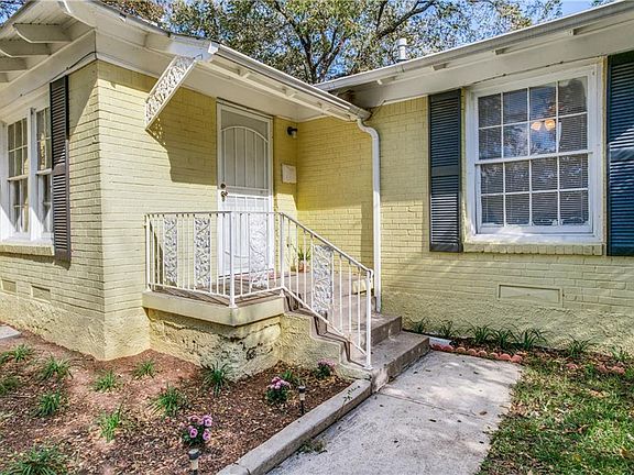 3rd image of 10714 Joaquin Dr