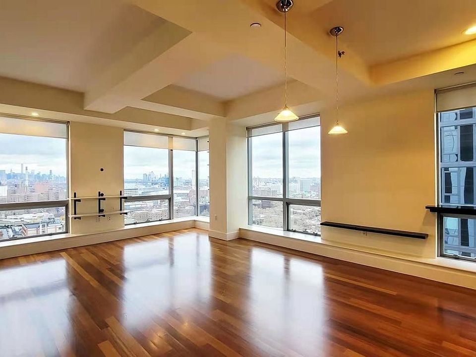1st image of 150 Myrtle Ave 1901 #1901