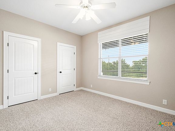 3rd image of 2848 Westview Dr
