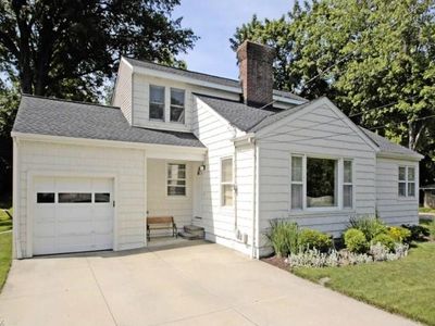32117 Lake Rd, Avon Lake, OH, 44012