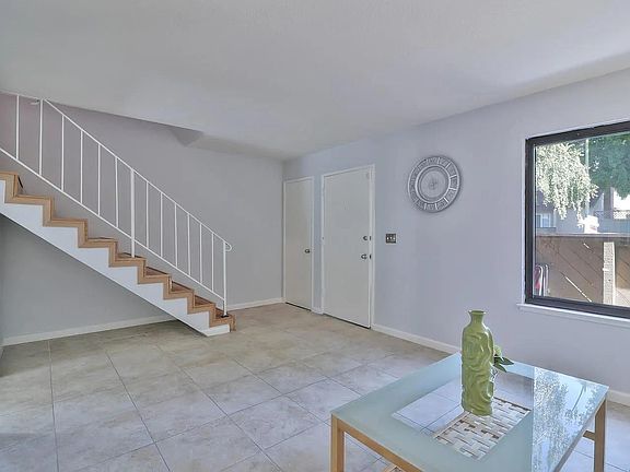 5th image of 891 Beaver Creek Way