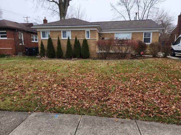24360 Gardner Ave, Oak Park, MI 48237