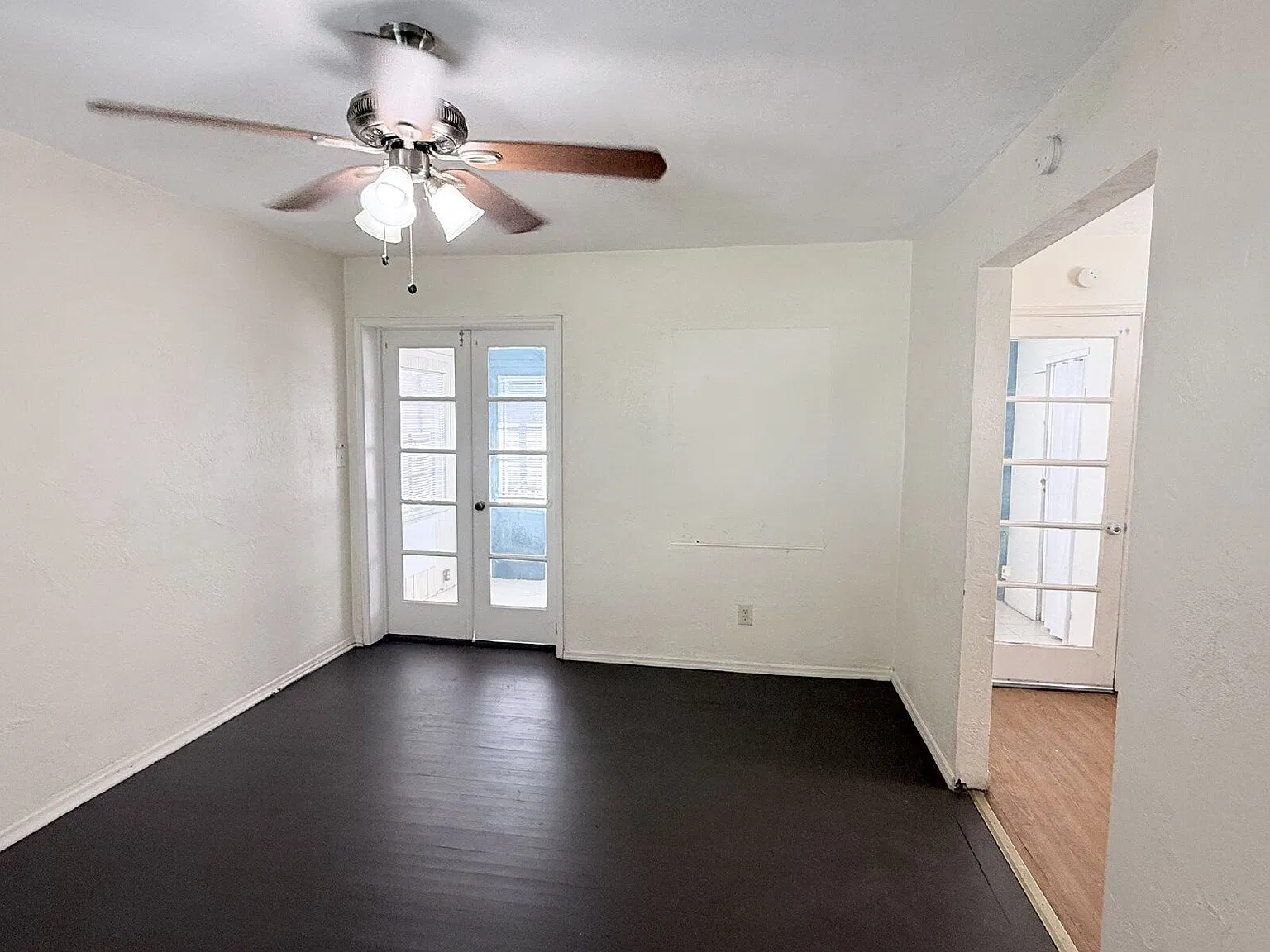 2 bed, 1.0 bath, 900 sqft, $1,495 — Photo 3