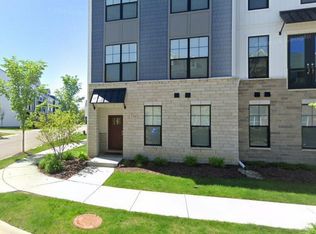 2714 S Spurway Dr, Ann Arbor, MI