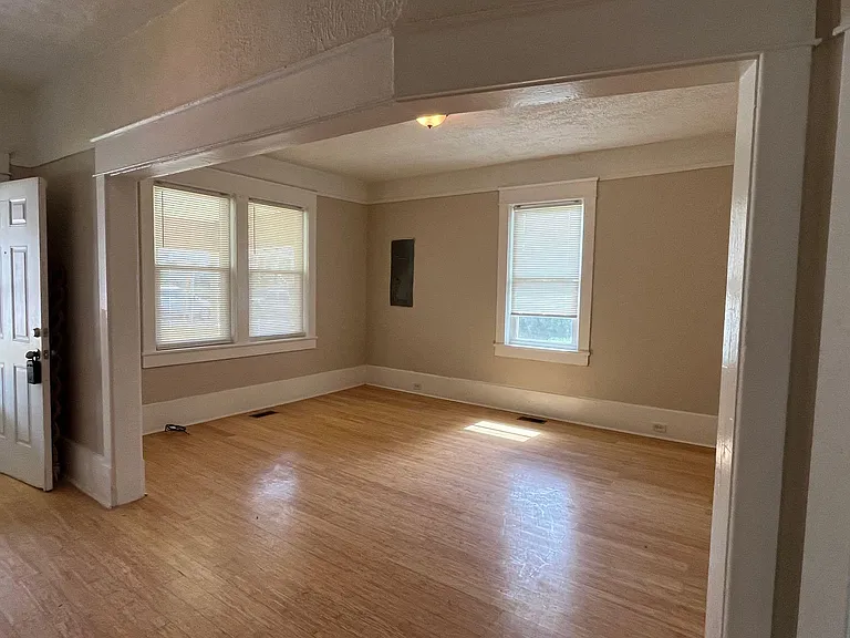 2402 Clifton St NW — Photo 18