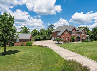 102 Harbour Pointe Dr, Williamstown, KY 41097