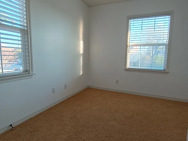 6117 Deerhill Rd — Photo 10