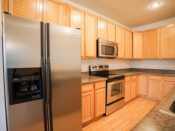 2nd image of 3367 Cherry Ln Unit B