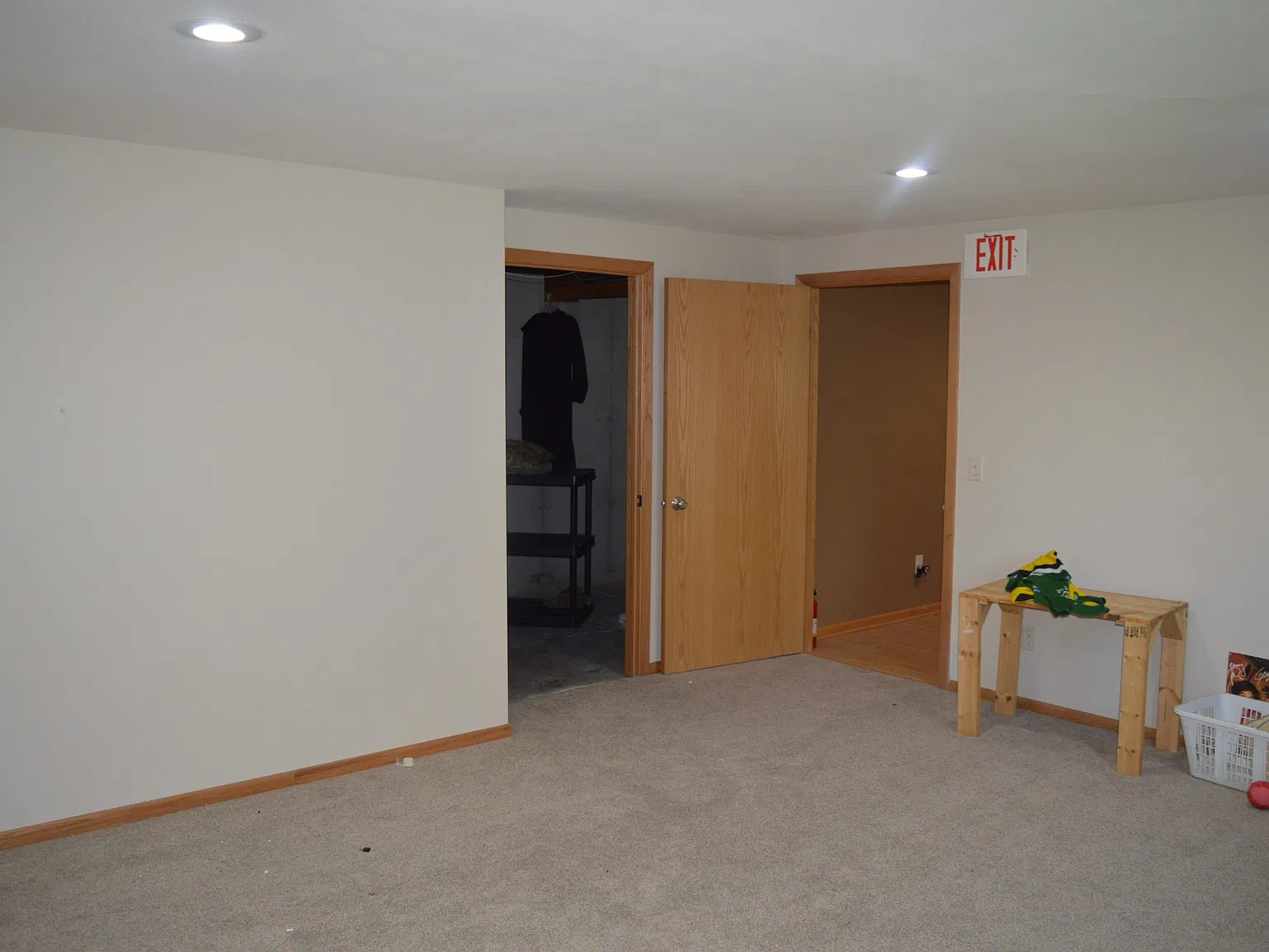 3 bed, 2366 sqft, $2,895 — Photo 2