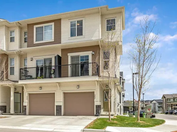 902 W Sage Hill Grv NW, Calgary, AB T3R 2A2