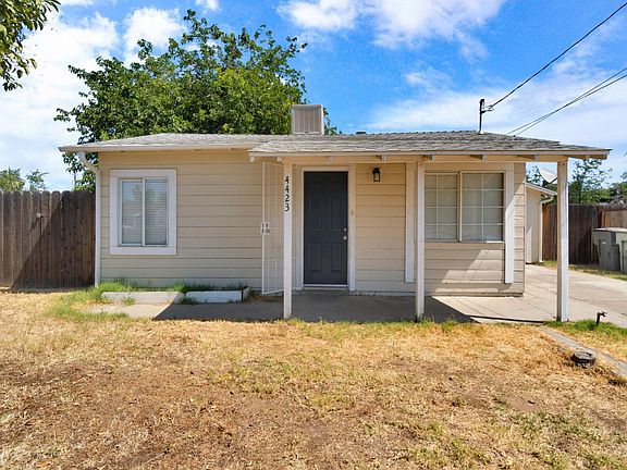 4th image of 4423 E Floradora Ave