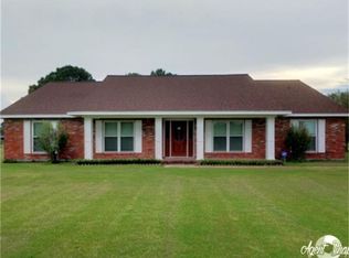 2904 Bruce Hall Rd, Santa Fe, TX 77510