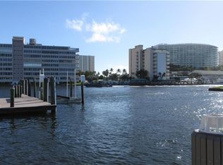 2788 NE 5th St, Pompano Beach, FL 33062