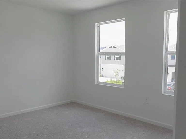 6433 Domizio Dr — Photo 20