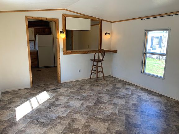 5th image of 216 Alexia Ln