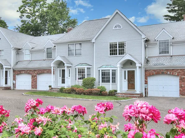 38 Mead Street #11, New Canaan, CT 06840