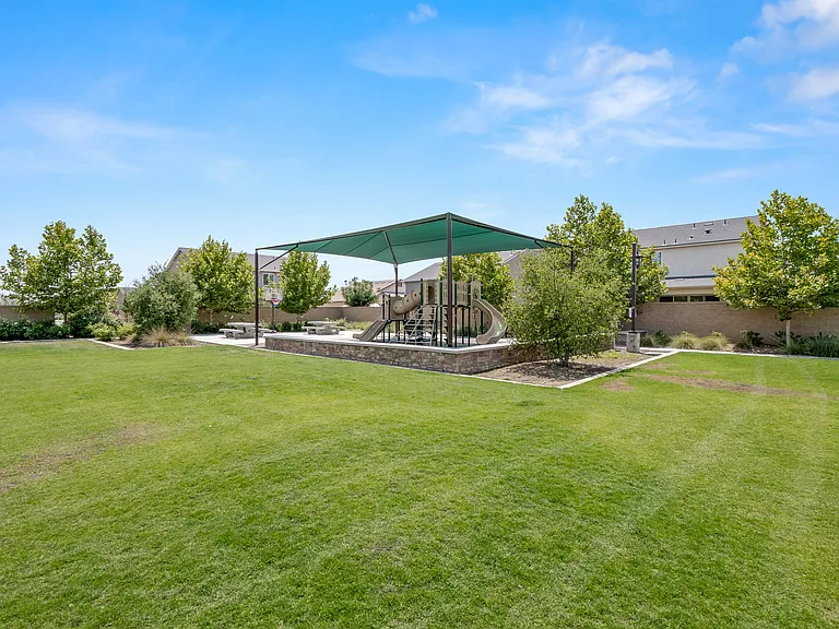 Celeste Ave — Photo 47