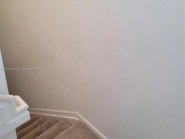 1015 SE 24th Ter #1015 — Photo 15