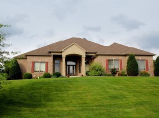 905 Gateway Cir, Greensburg, PA